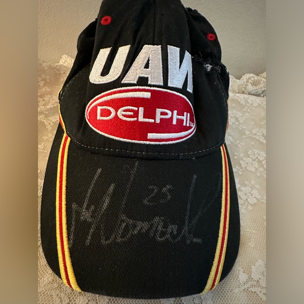 Joe Nemechek #25 miracle autograph @chewed up cap autograph remained untouched 🫶